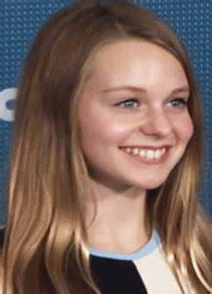 Isabella Cramp Net Worth