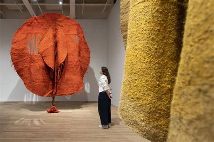 Magdalena Abakanowicz Magdalena Abakanowicz